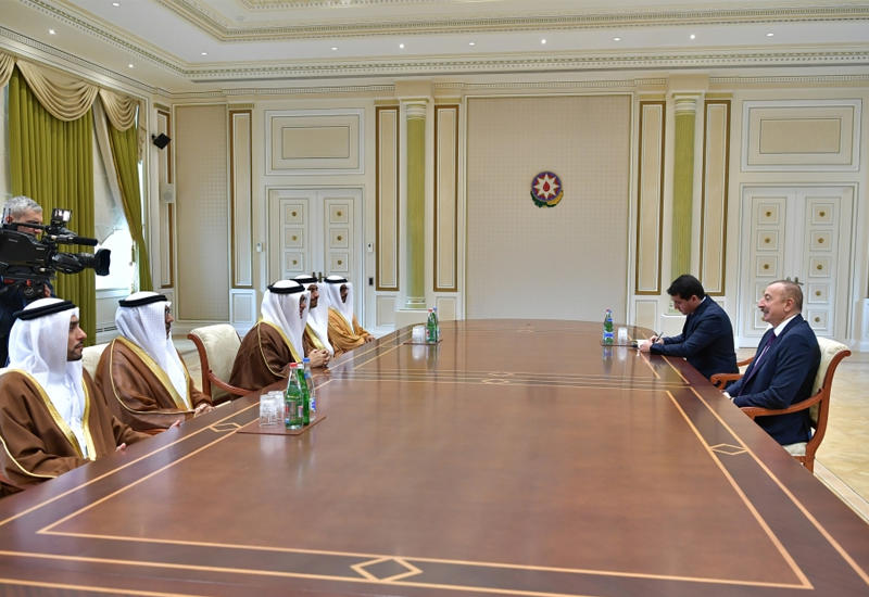 Президент Ильхам Алиев принял делегацию во главе с госминистром ОАЭ по иностранным делам
