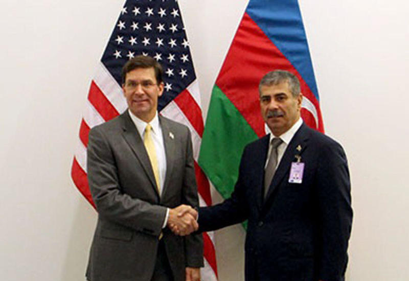 Закир Гасанов на переговорах с министром обороны США