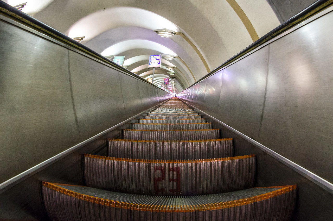 метро парк победы эскалатор