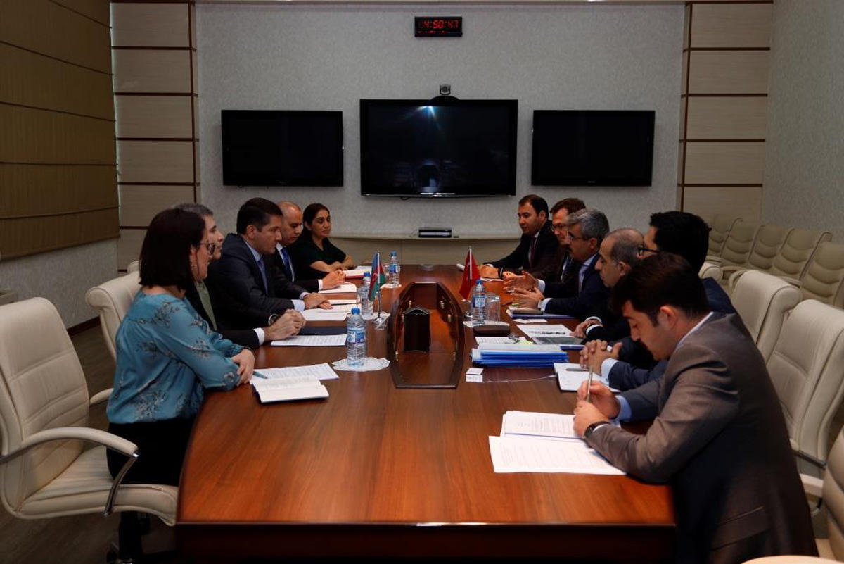 Азербайджан и Турция обсудили расширение сотрудничества в социальной сфере