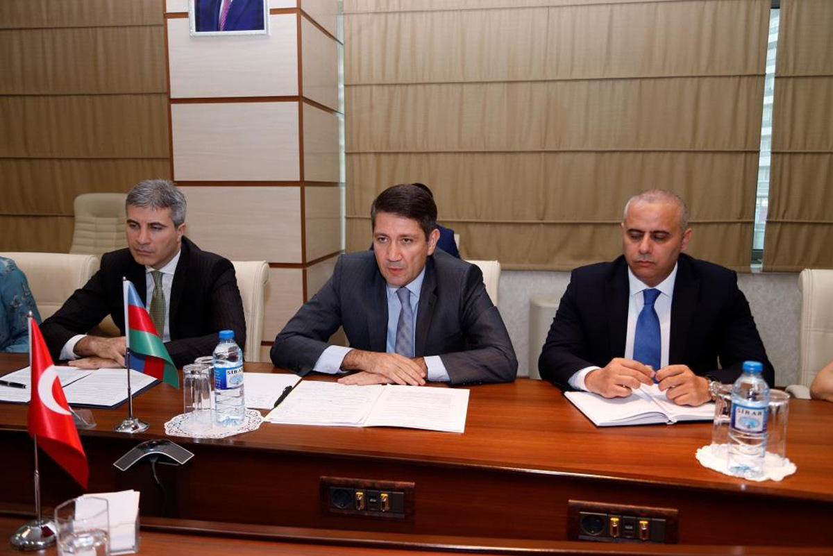 Азербайджан и Турция обсудили расширение сотрудничества в социальной сфере