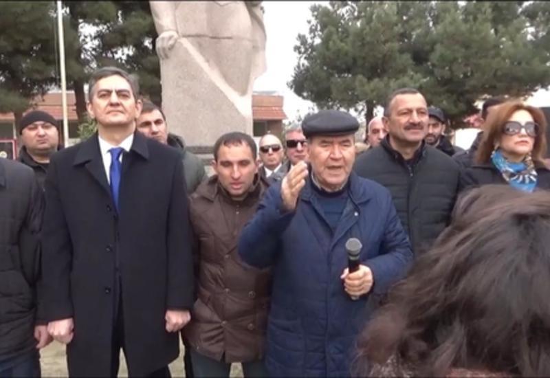 Шум на задворках азербайджанской политики