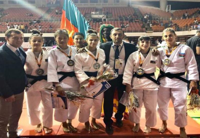 Азербайджанские дзюдоистки выиграли "золото" в Камеруне