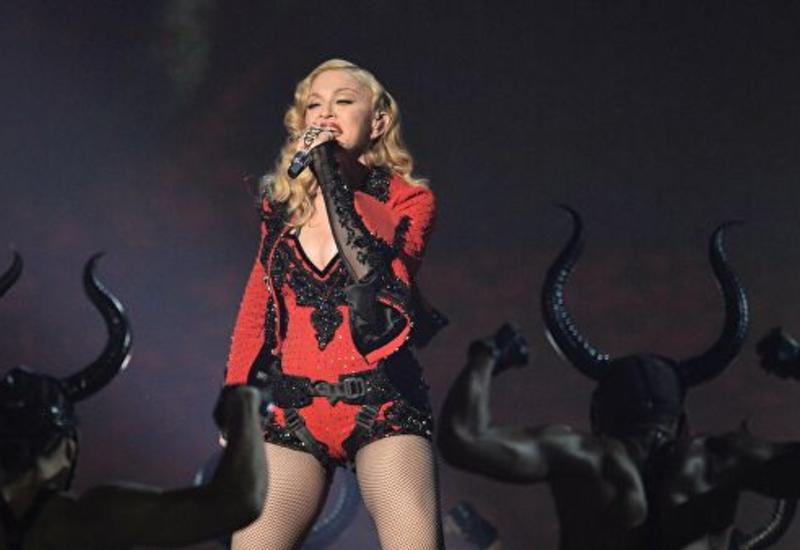 На Мадонну подали в суд за задержку концерта
