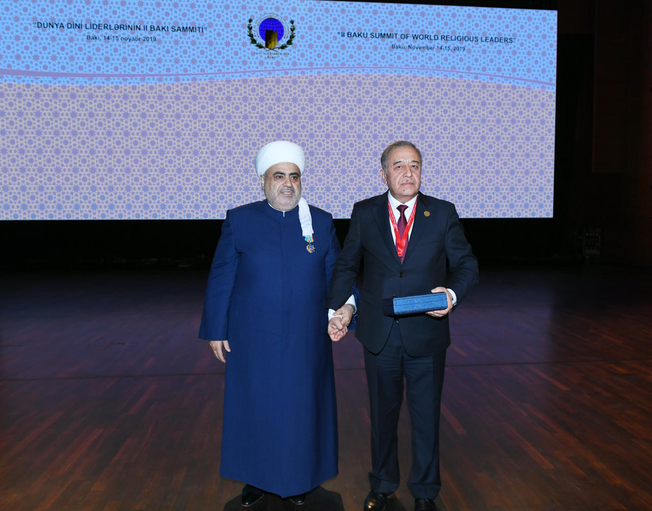 Президент Ильхам Алиев и Первая леди Мехрибан Алиева приняли участие во II Саммите мировых религиозных лидеров в Баку
