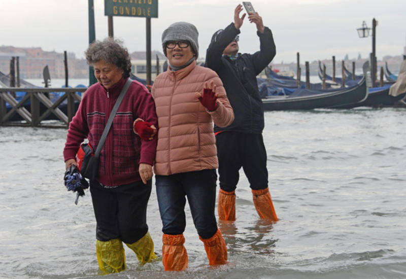 Мощнейшее наводнение в Венеции: под водой почти весь город