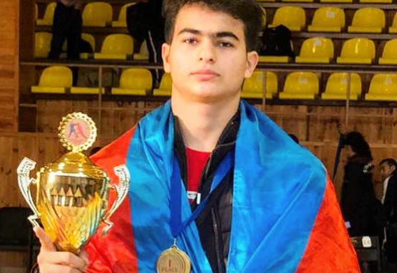 Бакинские школьники завоевали золотые медали, победив армянских соперников