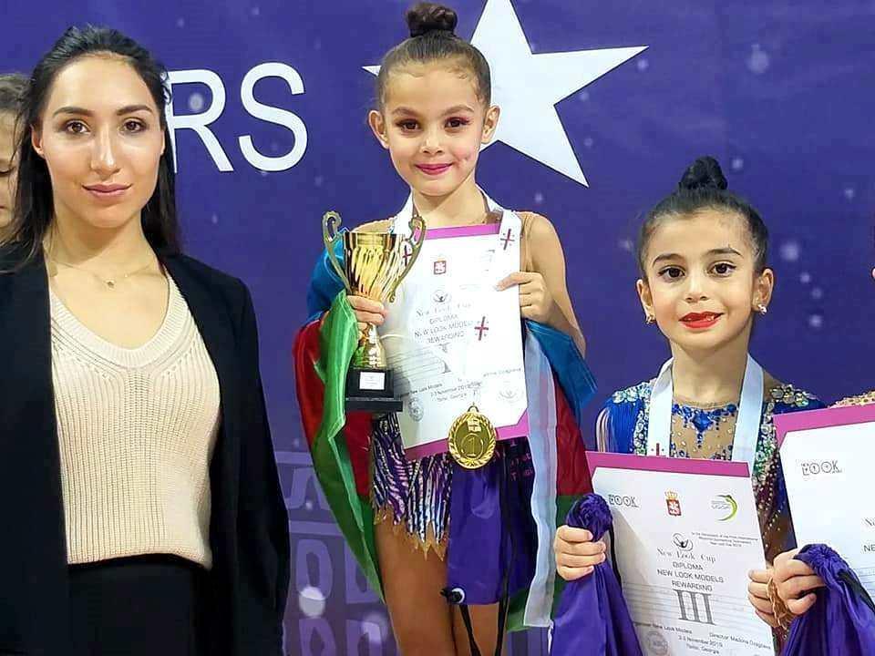 Бакинские школьники завоевали золотые медали, победив армянских соперников