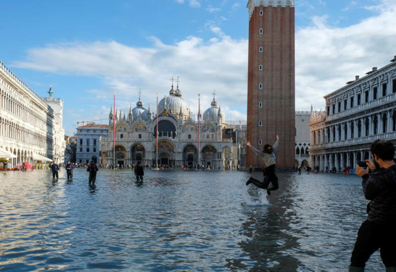 В Венеции ожидают новый пик наводнения