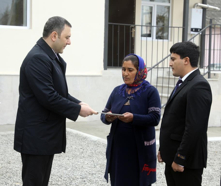 Семьи шехидов и инвалиды Карабахской войны получили десятки новых домов