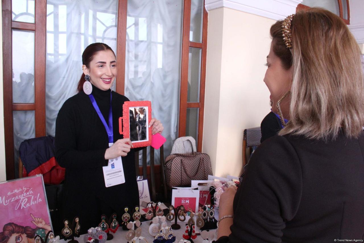 В Баку открылся второй Международный женский форум предпринимателей