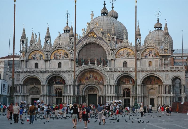 Наводнение в Венеции повредило мозаики и колонны собора Святого Марка