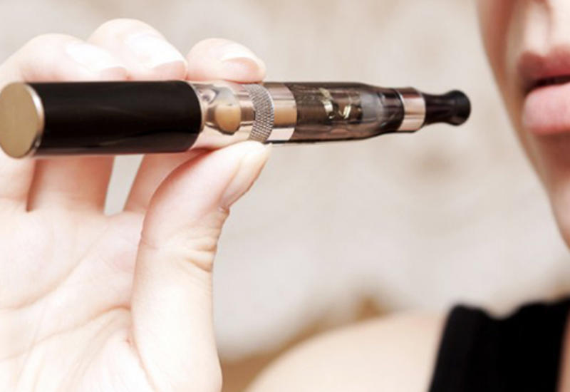 Первая в Канаде провинция объявила о запрете на продажу электронных сигарет