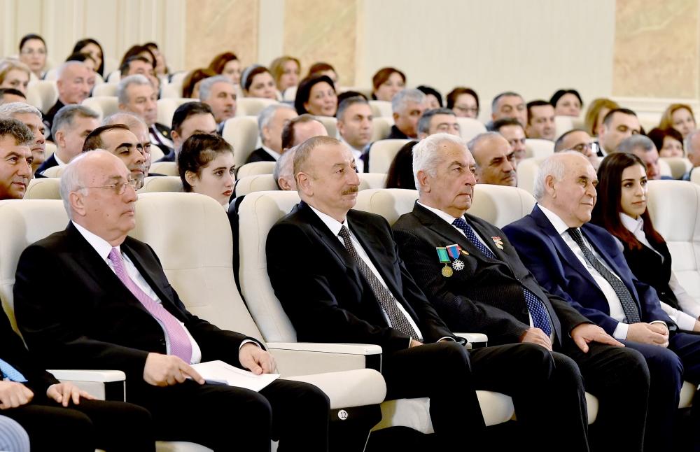 Президент Ильхам Алиев принял участие в мероприятии, посвященном 70-летию Сумгайыта