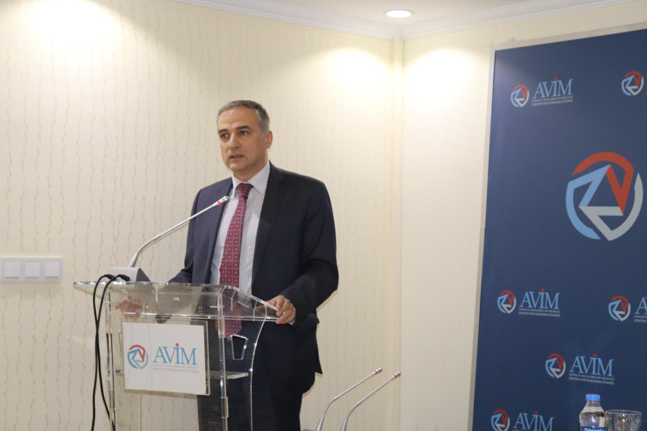 Фарид Шафиев: Необходимо донести до общественности, что в Армении царит расизм