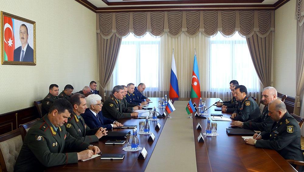 В Баку прошла встреча начальников Генштабов ВС Азербайджана и России