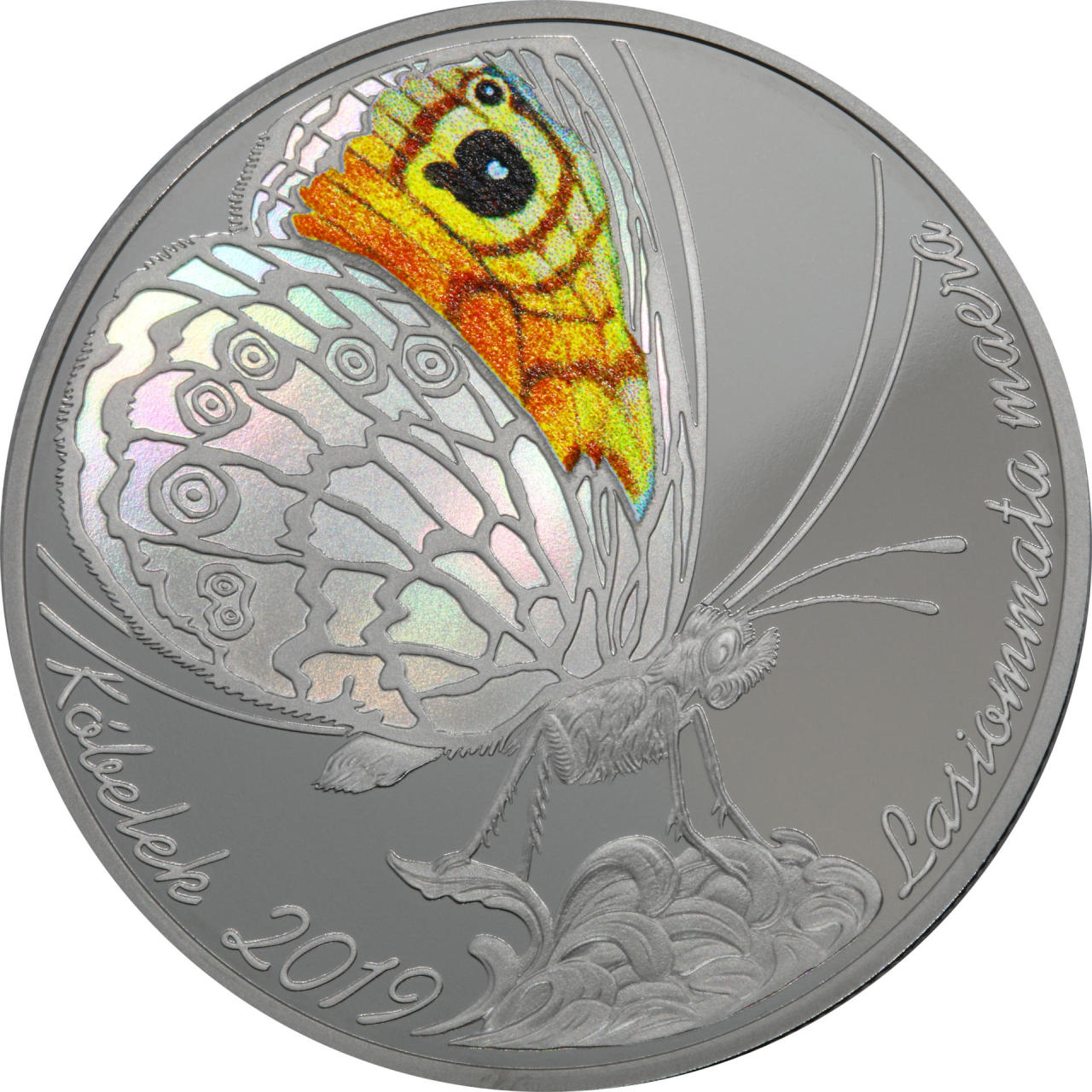 Нацбанк Казахстана выпустил коллекционные монеты с изображением бабочки