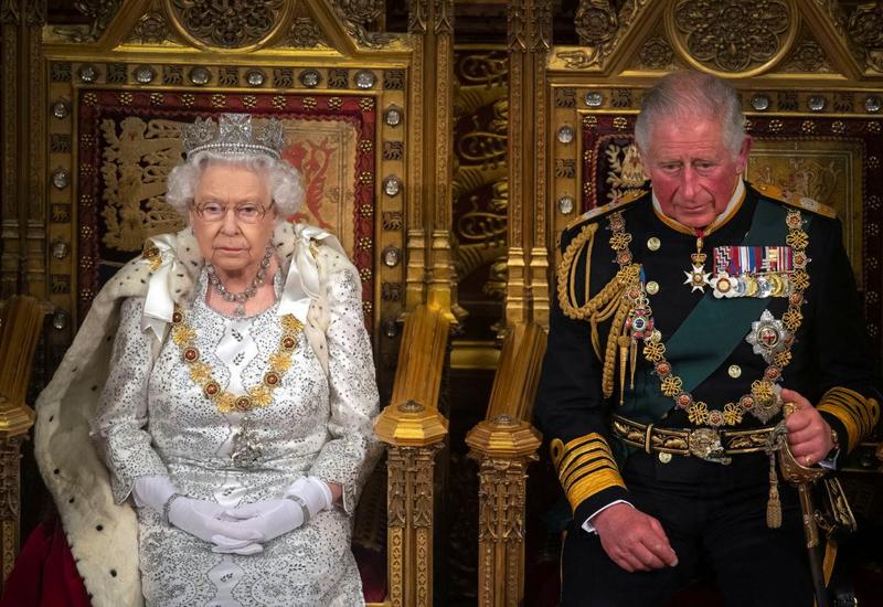 Елизавета II может отречься от престола в пользу принца Чарльза