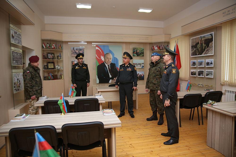 Азербайджан и Польша обсудили военное сотрудничество