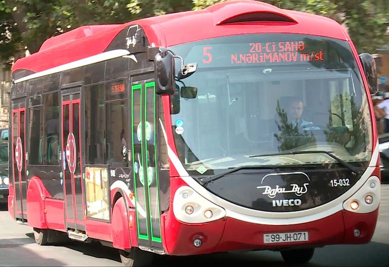 В Баку изменили схему движения одного из автобусов