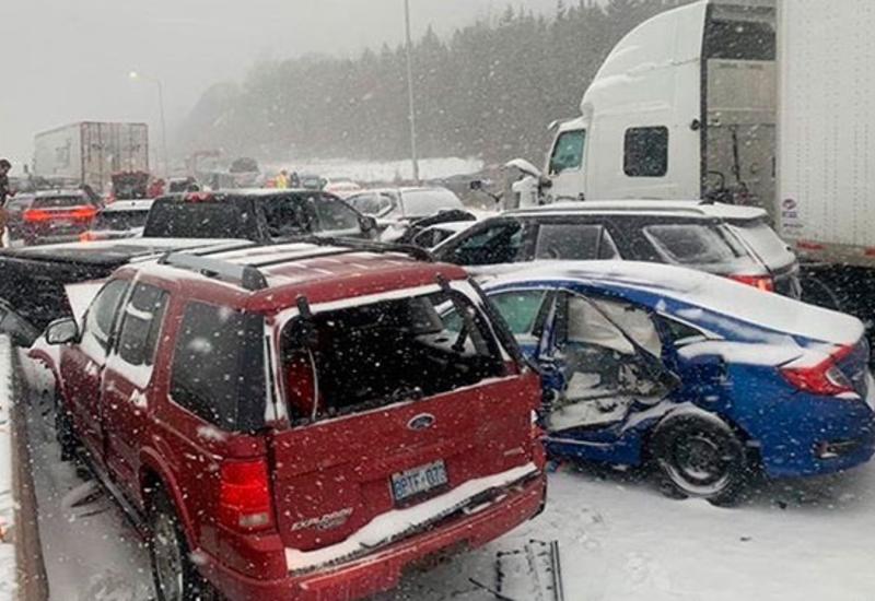 Более 40 автомобилей столкнулись в Канаде