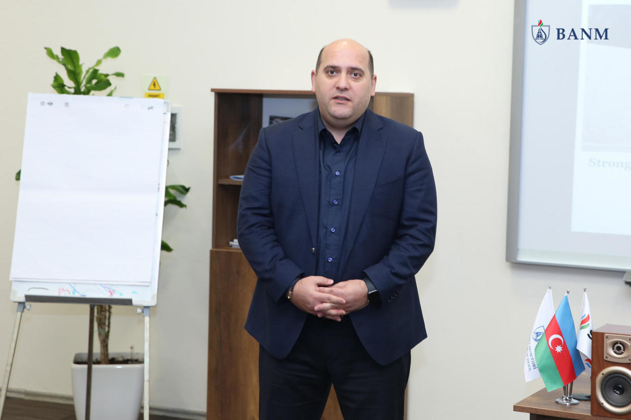 Эмин Гусейнов провел мастер-класс в БВШН