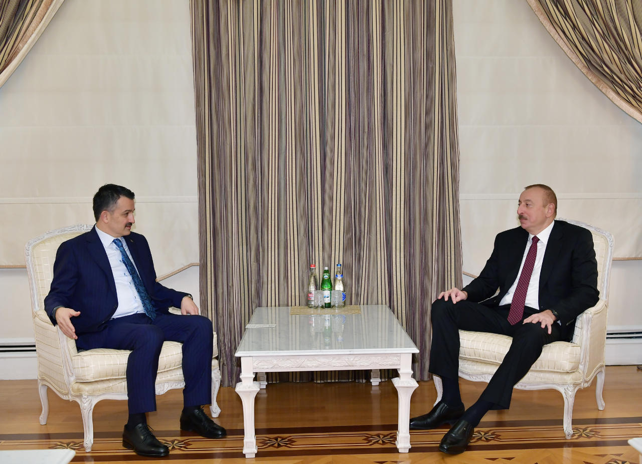 Президент Ильхам Алиев принял делегацию во главе с министром сельского и лесного хозяйства Турции