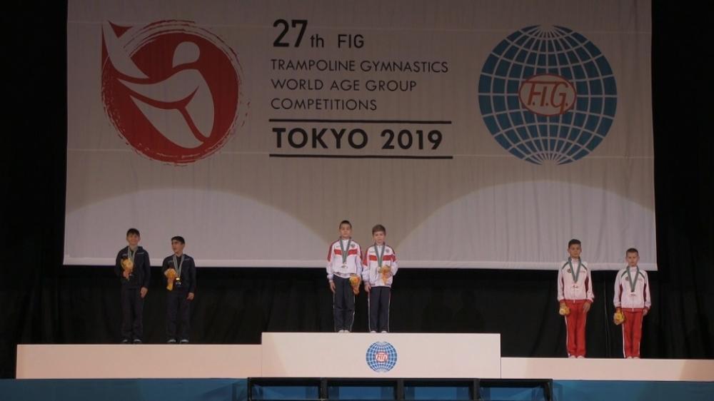 Азербайджанские гимнасты заняли второе место на мировых соревнованиях возрастных групп по прыжкам на батуте