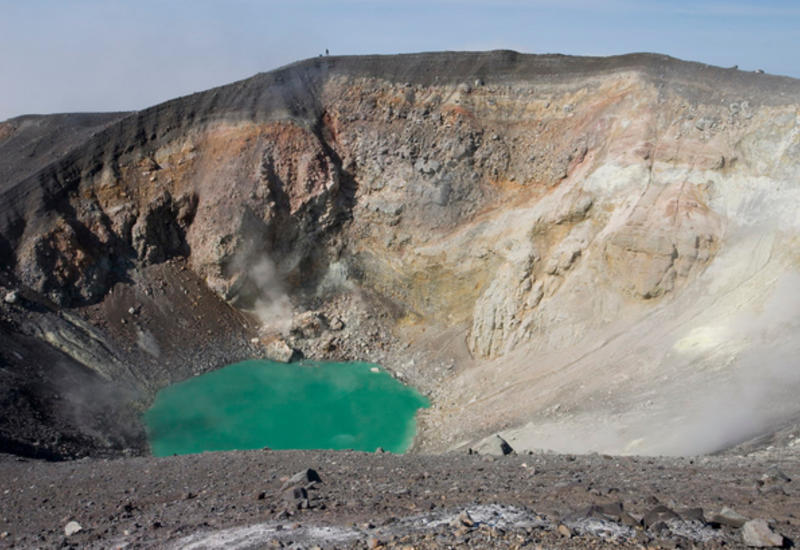 В России вулкан выбросил пепел на 2,7 километра