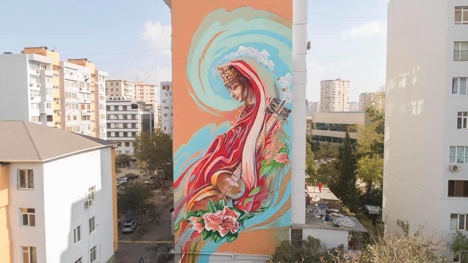 Российский художник создал необычный арт-проект в Баку