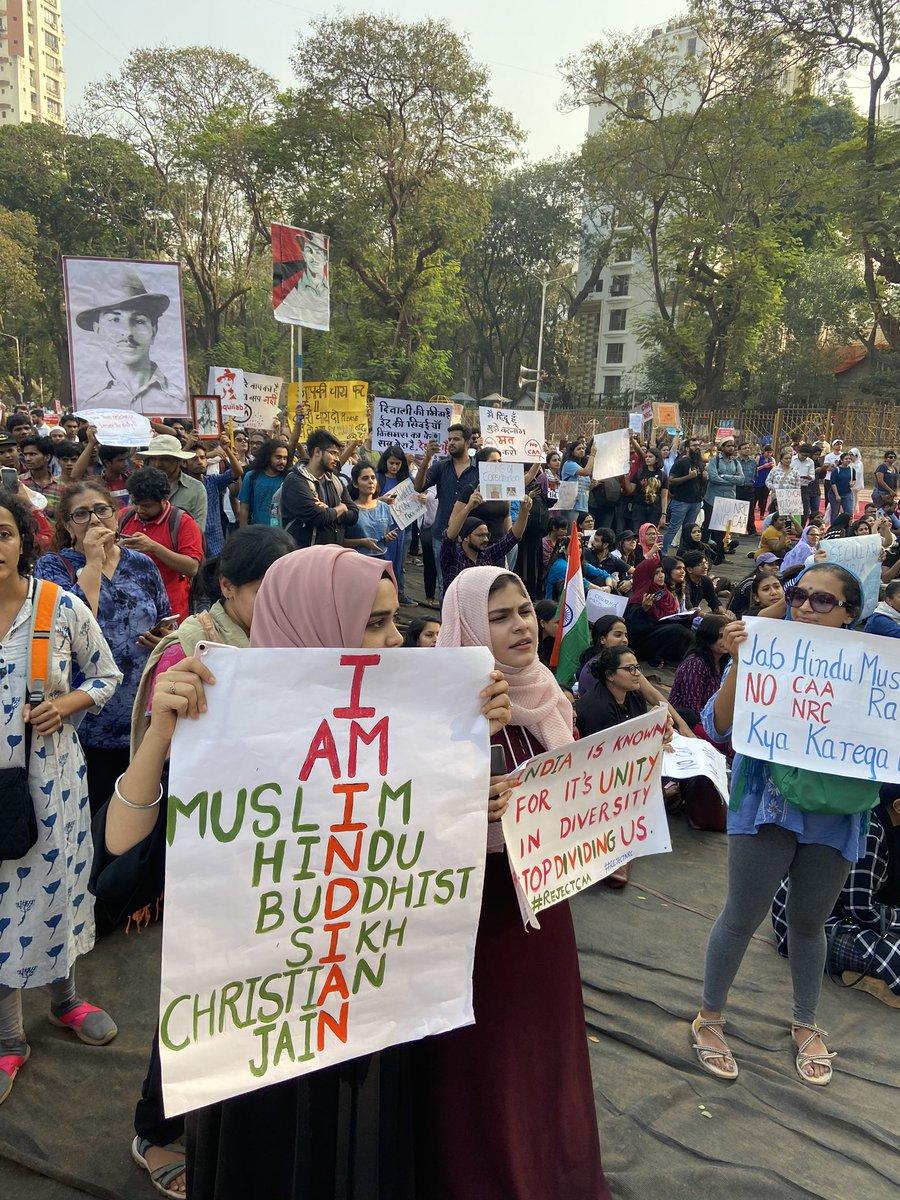 Протесты в Индии продолжаются: количество погибших резко возросло