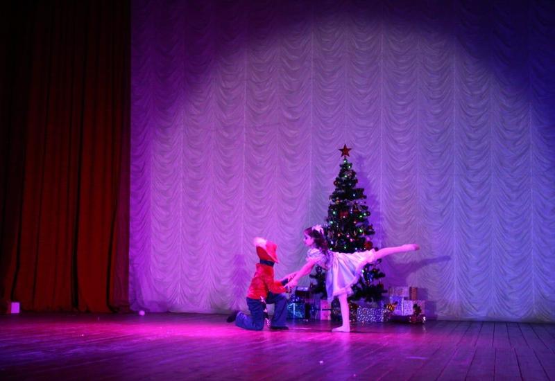 Азербайджанский танцор поставил в Москве спектакль "Щелкунчик"