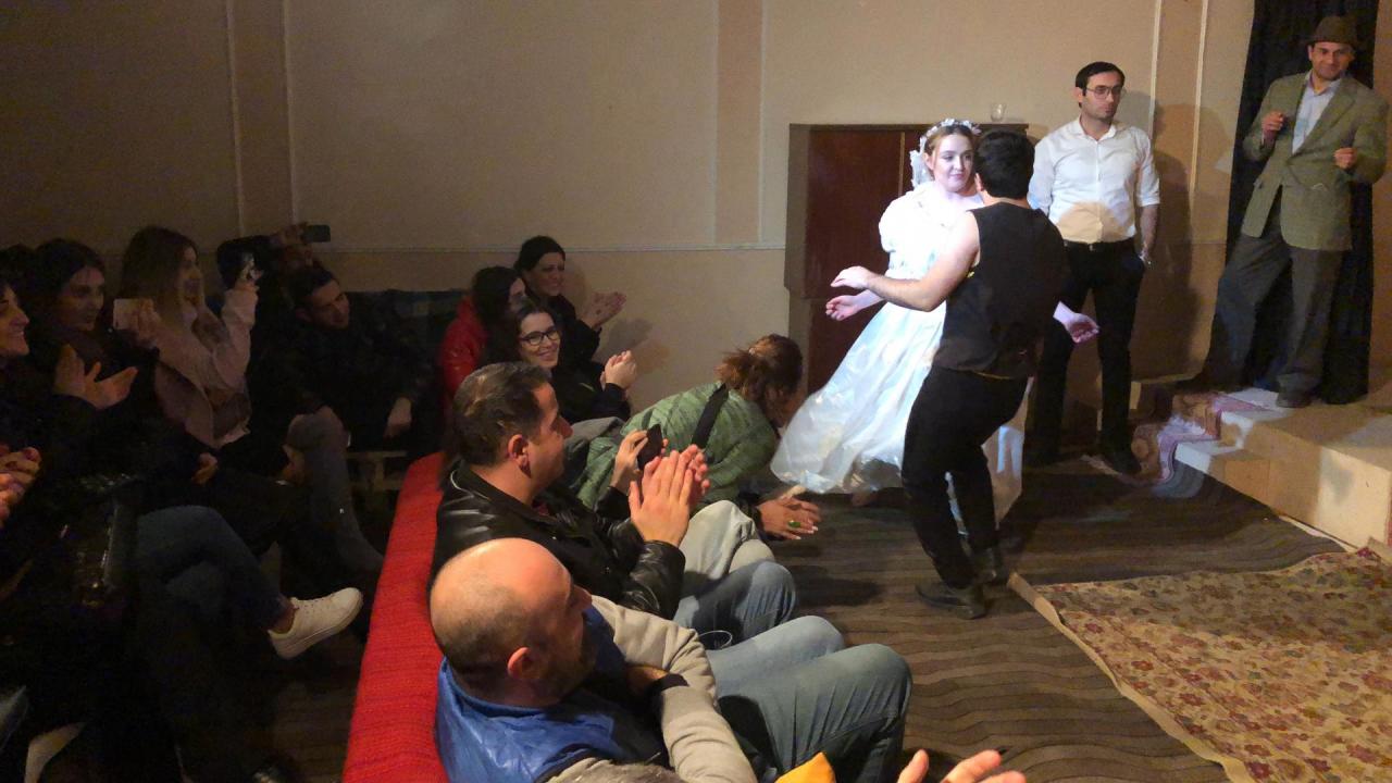 Азербайджанский театр ADO выступил с гастролями в Гяндже