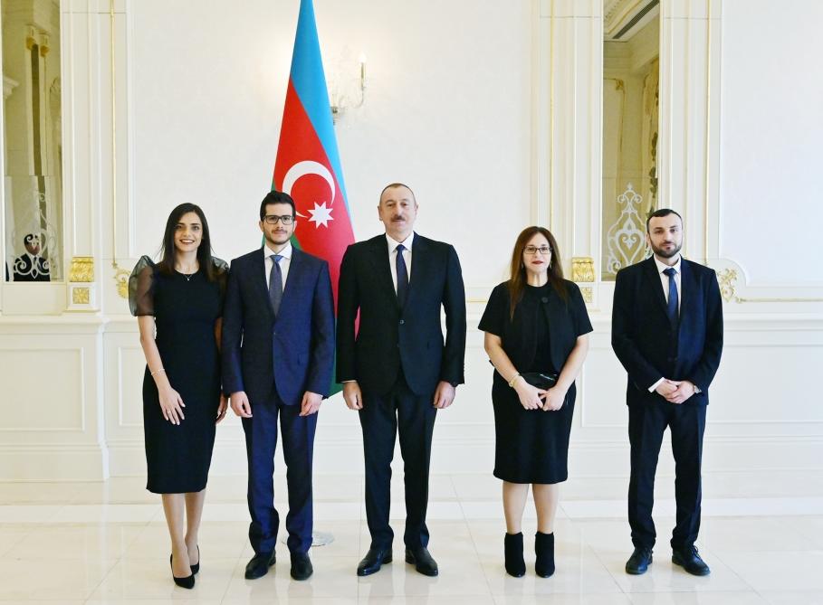 Президент Ильхам Алиев принял верительные грамоты нового посла Израиля