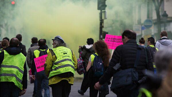 Радикалы устроили беспорядки на акции «желтых жилетов» в Париже