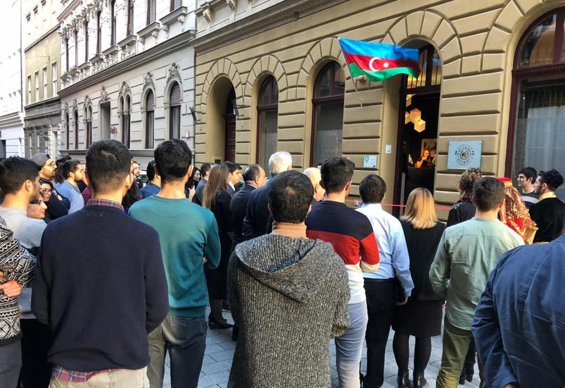 В Венгрии открылся Дом Азербайджана