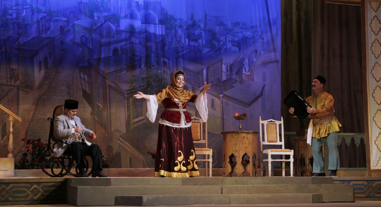 Грандиозный показ спектакля "Аршин мал алан" в Театре оперы и балета