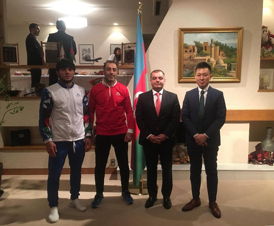 Азербайджанский боец ММА стал чемпионом мира в Японии