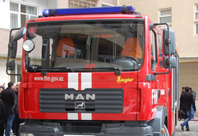 В Баку произошел пожар в здании детсада