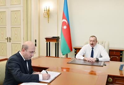 Президент Ильхам Алиев принял Анара Гулиева в связи с назначением на должность главы Госкомитета градостроительства и архитектуры - ФОТО