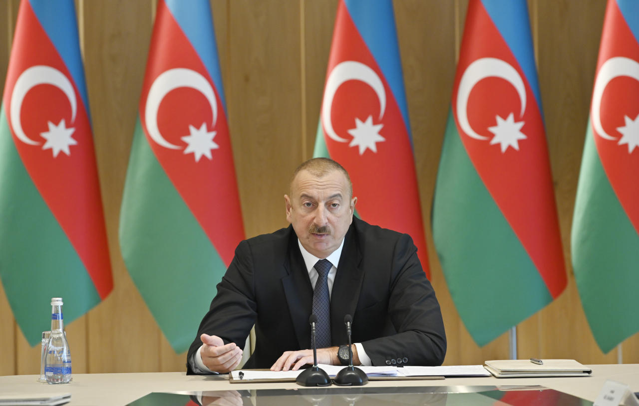 При Президенте Ильхаме Алиеве прошло совещание, посвященное итогам 2019 года