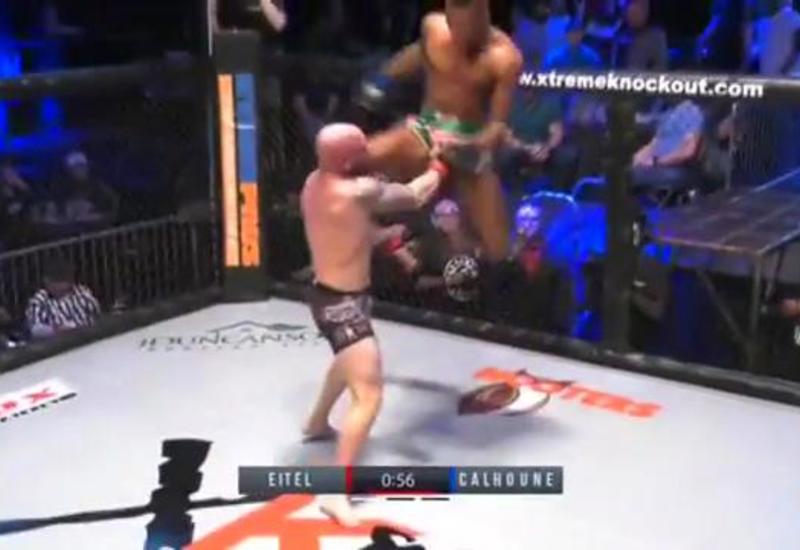 Боец MMA выбрался из-под соперника и нокаутировал его ударом коленом в прыжке