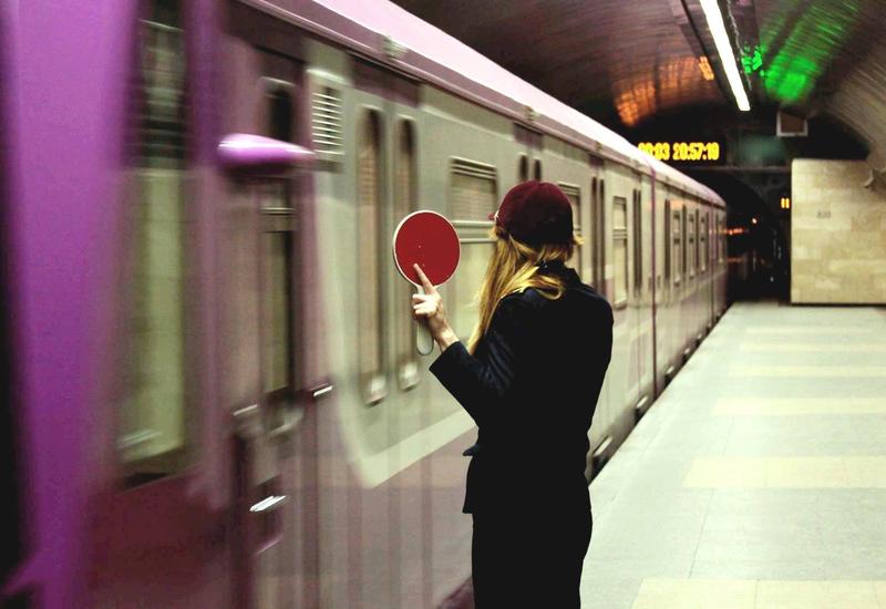На одной из станций бакинского метро произошло сильное задымление