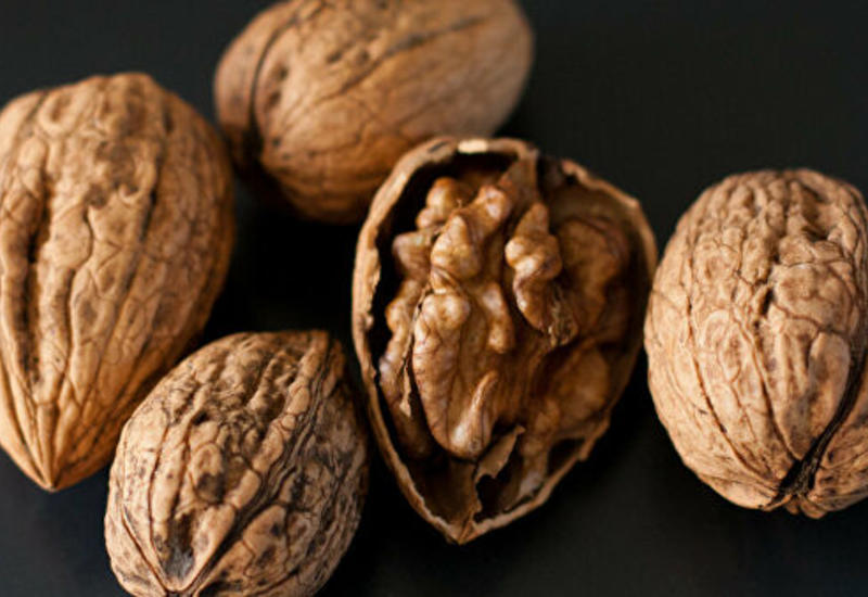 Ученые выяснили, что грецкие орехи полезны для сердца и кишечника