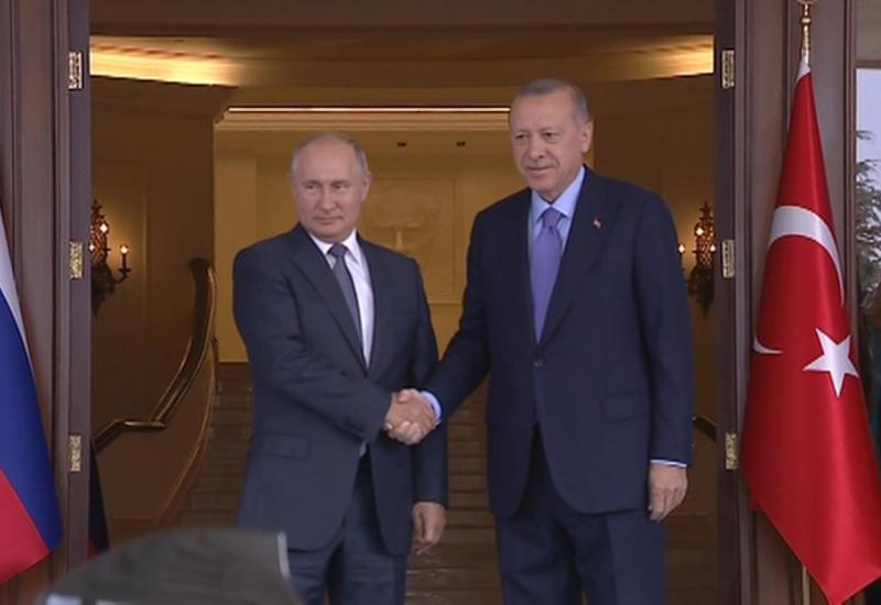 Путин встретился с Эрдоганом, а Помпео – с Чавушоглу