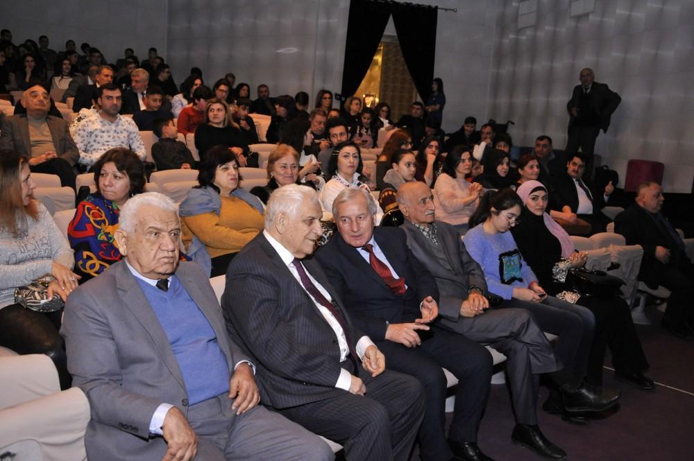 В Баку прошла премьера спектакля о героях и шехидах 20 Января