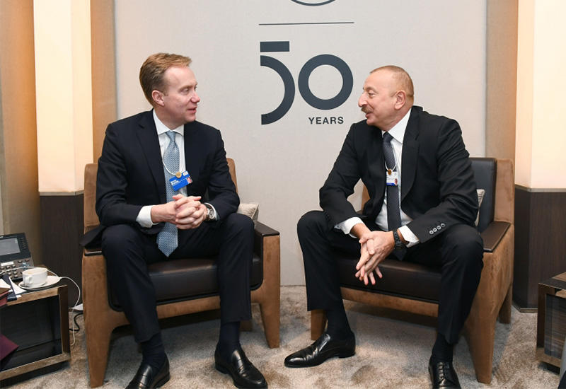 Azərbaycan Prezidenti Davosda Dünya İqtisadi Forumunun prezidenti Borge Brende ilə görüşüb