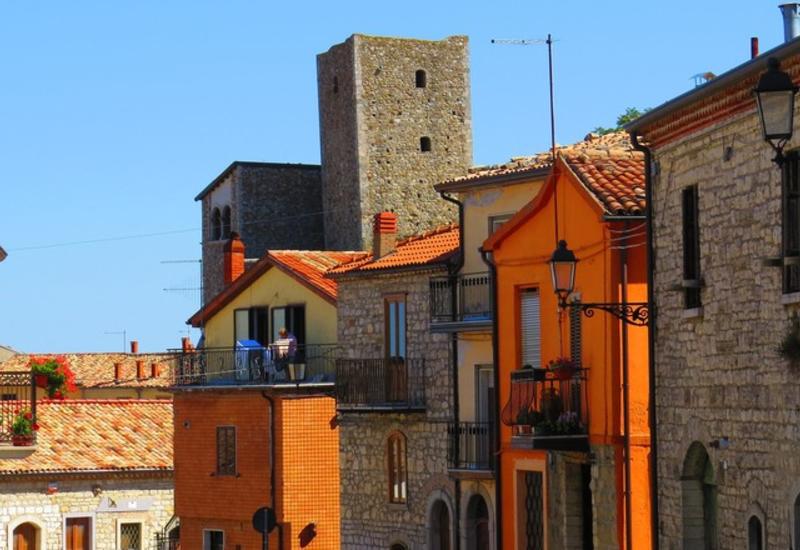 Итальянский город объявил распродажу исторических домов за €1