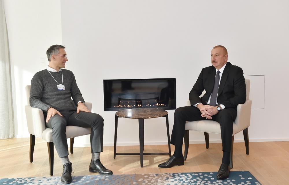 Президент Ильхам Алиев встретился в Давосе с генеральным исполнительным директором компании "Signify". Обсужден вопрос поставок новых технологий в Азербайджан