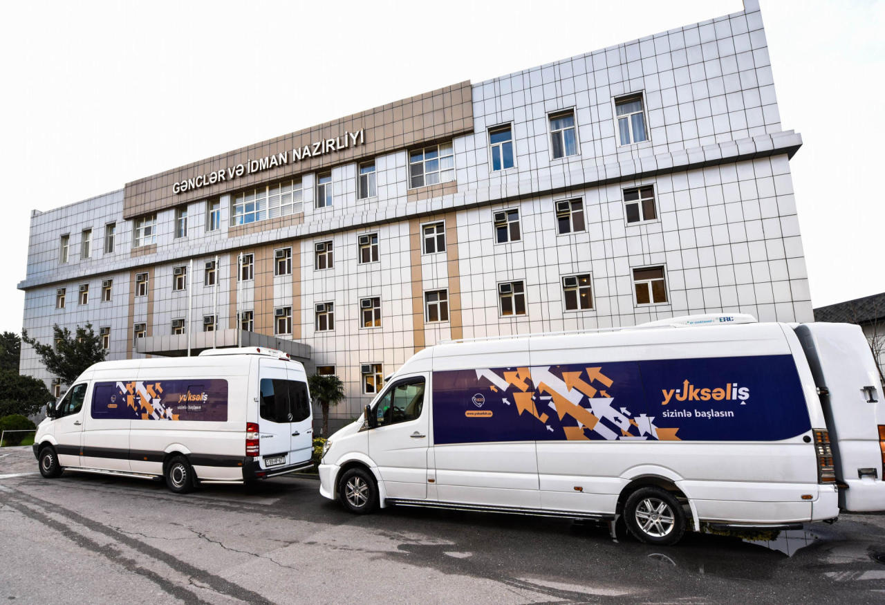 Автобусы выездной регистрации на конкурс "Восхождение" отправились в регионы Азербайджана